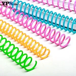 Encadernado em espiral de plástico